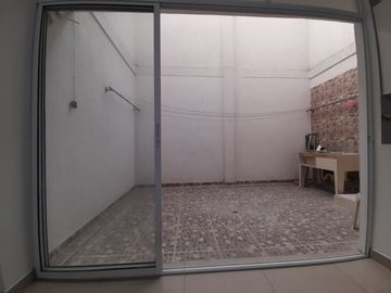 VENTA DE HERMOSA CASA EN LAS MERCEDES PALMIRA