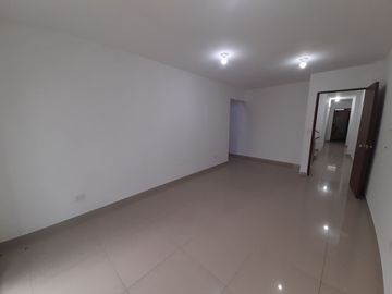 VENTA DE HERMOSA CASA EN LAS MERCEDES PALMIRA
