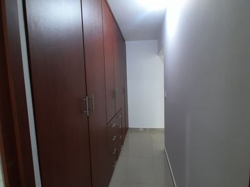 VENTA DE HERMOSA CASA EN LAS MERCEDES PALMIRA