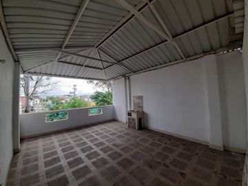 VENTA DE HERMOSA CASA EN LAS MERCEDES PALMIRA
