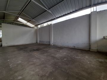 VENTA DE HERMOSA CASA EN LAS MERCEDES PALMIRA