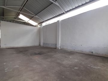 VENTA DE HERMOSA CASA EN LAS MERCEDES PALMIRA