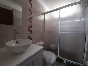 VENTA DE HERMOSA CASA EN LAS MERCEDES PALMIRA