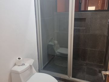 CASA DE UN NIVEL EN VILLA SANTIAGO, CUERNAVACA
