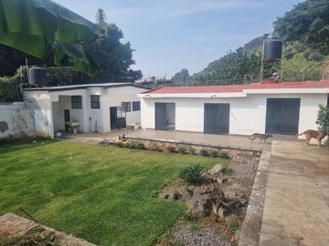 CASA DE UN NIVEL EN VILLA SANTIAGO, CUERNAVACA