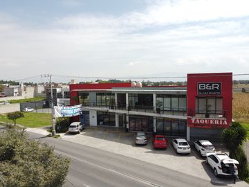 Edificio en venta en Metepec, sobre Av Tecnológico.