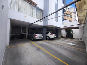 VENTA DEPARTAMNETO SECTOR PONCEANO BAJO