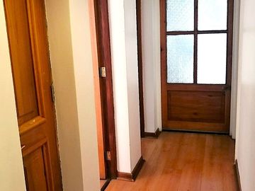 CASA MARTIN DE ZAMORA CON MANQUEHUE, LAS CONDES, 442 M2 TERRENO, 5 DORMITORIOS, 3 BAÑOS, ESTACIONAMIENTOS, EXCELENTE PATIO