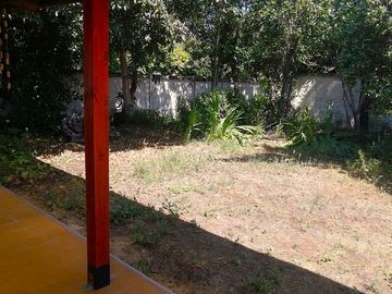 CASA MARTIN DE ZAMORA CON MANQUEHUE, LAS CONDES, 442 M2 TERRENO, 5 DORMITORIOS, 3 BAÑOS, ESTACIONAMIENTOS, EXCELENTE PATIO