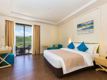 1 BR TWIN SUITE UNIT FOR SALE AT SAVOY HOTEL BORACAY