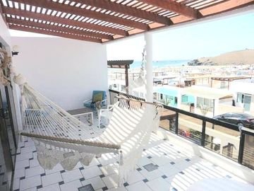SE VENDE HERMOSA CASA DE PLAYA, EN CONDOMINIO ISLA DEL SOL.