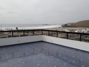 SE VENDE HERMOSA CASA DE PLAYA, EN CONDOMINIO ISLA DEL SOL.