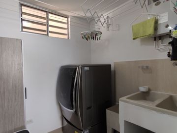 APARTAMENTO EN VENTA LOS CRISTALES