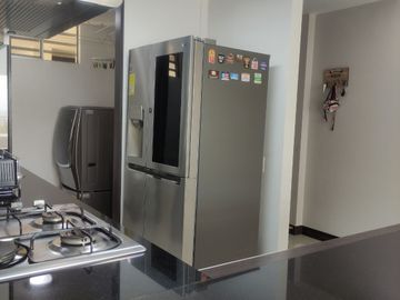 APARTAMENTO EN VENTA LOS CRISTALES