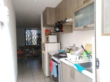 VENDO CASA EN LOS TREBOLES, ZAPOPAN CERCA DE BASILICA DE ZAPOPAN