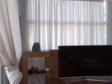 VENTA CASA  TRES PISOS YUMBO -DOS APARTAMENTOS