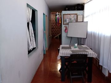 VENTA CASA  TRES PISOS YUMBO -DOS APARTAMENTOS