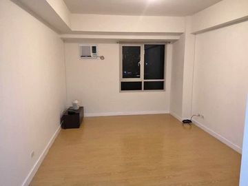 Studio Type Condo Unit for Sale in Ugong, Pasig City