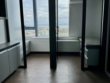 Office Unit for Sale in Alabang, Muntinlupa city