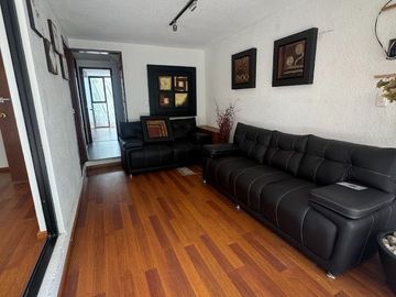VENTA DE CASA ZONA LA PAZ (Adecuada para oficina)
