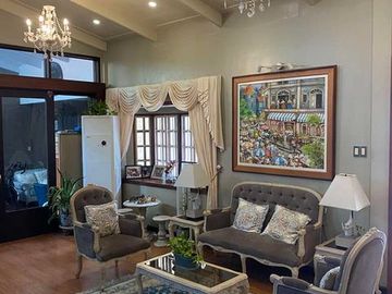 Split-Level House w/ 6-Bedrooms for Sale in Little Baguio, San Juan City