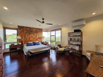 FGA - FOR SALE: 4-Bedroom Single-Family House in Ayala Westgrove Heights, Silang