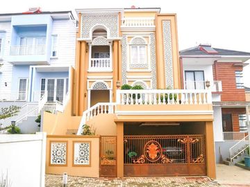 DIJUAL RUMAH BERGAYA MAROKO UDARA SEJUK VIEW OK @ KAWASAN LEMBANG BANDUNG UTARA