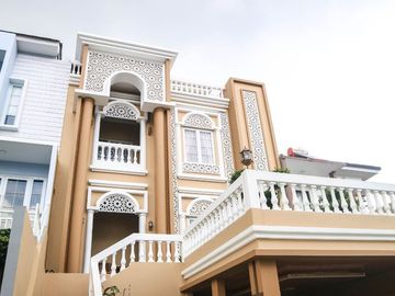 DIJUAL RUMAH BERGAYA MAROKO UDARA SEJUK VIEW OK @ KAWASAN LEMBANG BANDUNG UTARA