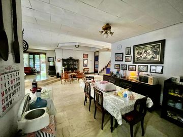 Rumah Hook di Bintaro Sektor 2, 800 Meter Ke Stasiun Pondok Ranji