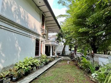 Rumah Hook di Bintaro Sektor 2, 800 Meter Ke Stasiun Pondok Ranji