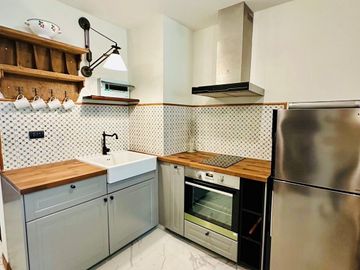 Luxury Beachfront Condo for Sale at Bay View Resort Pattaya 2 Bedrooms 153 sqm Fully Furnished Stunning Sea View Pattaya, Chonburi