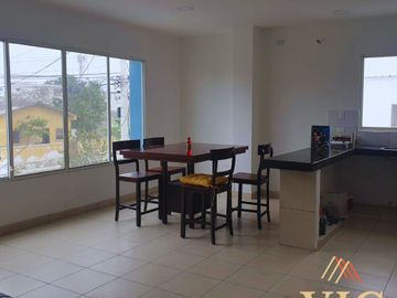 Se Vende Edificio de 8 departamentos en Salinas