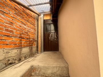 CASA ECONOMICA DE VENTA, Sector Miraflores C1424