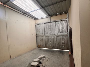 CASA ECONOMICA DE VENTA, Sector Miraflores C1424