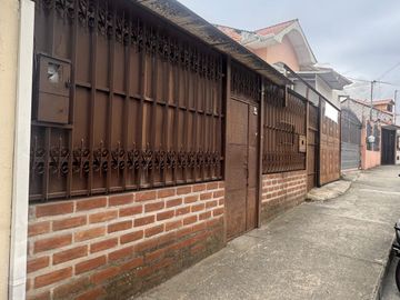 CASA ECONOMICA DE VENTA, Sector Miraflores C1424