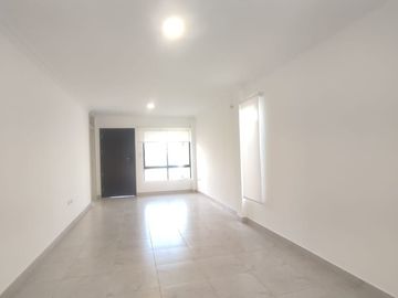 Venta Casa La Joya Etapa Granate Av Leon Febres Cordero Daule Guayaquil