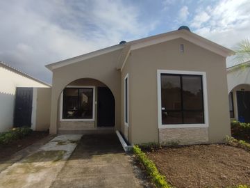 Venta Casa La Joya Etapa Granate Av Leon Febres Cordero Daule Guayaquil