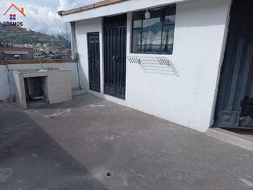 Casa de venta en Otavalo, centro, 4 plantas, 322 m2