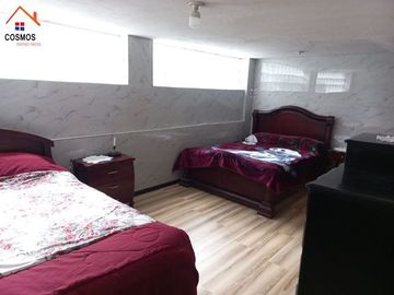 Casa de venta en Otavalo, centro, 4 plantas, 322 m2