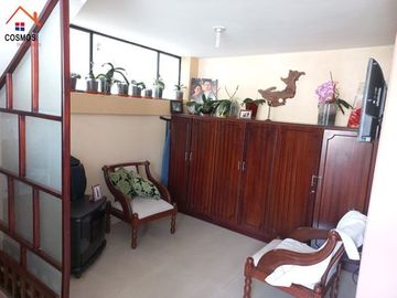 Casa de venta en Otavalo, centro, 4 plantas, 322 m2