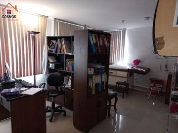 Casa de venta en Otavalo, centro, 4 plantas, 322 m2