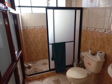 Casa de venta en Otavalo, centro, 4 plantas, 322 m2