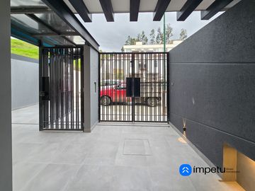 Se vende casa al norte de la ciudad de Loja