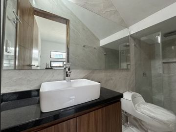 CASA EN VENTA EN VALLE IMPERIAL