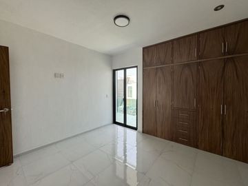 CASA EN VENTA EN VALLE IMPERIAL