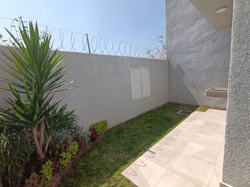 MARAVILLOSA CASA NUEVA EN EXCELENTE UBICACIÓN