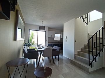 MARAVILLOSA CASA NUEVA EN EXCELENTE UBICACIÓN