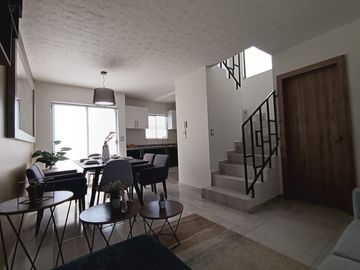 MARAVILLOSA CASA NUEVA EN EXCELENTE UBICACIÓN
