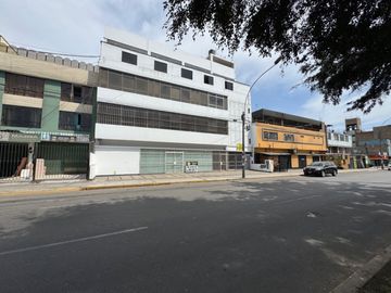 Vendo Local Comercial 400 m2 Chacarios Lima Cercado