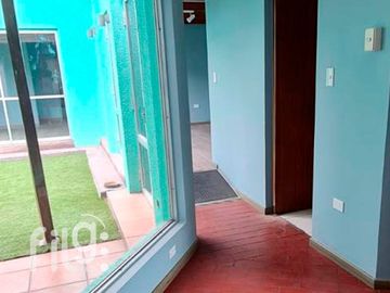 VENDO AMPLIA CASA COMUNA IQUIQUE